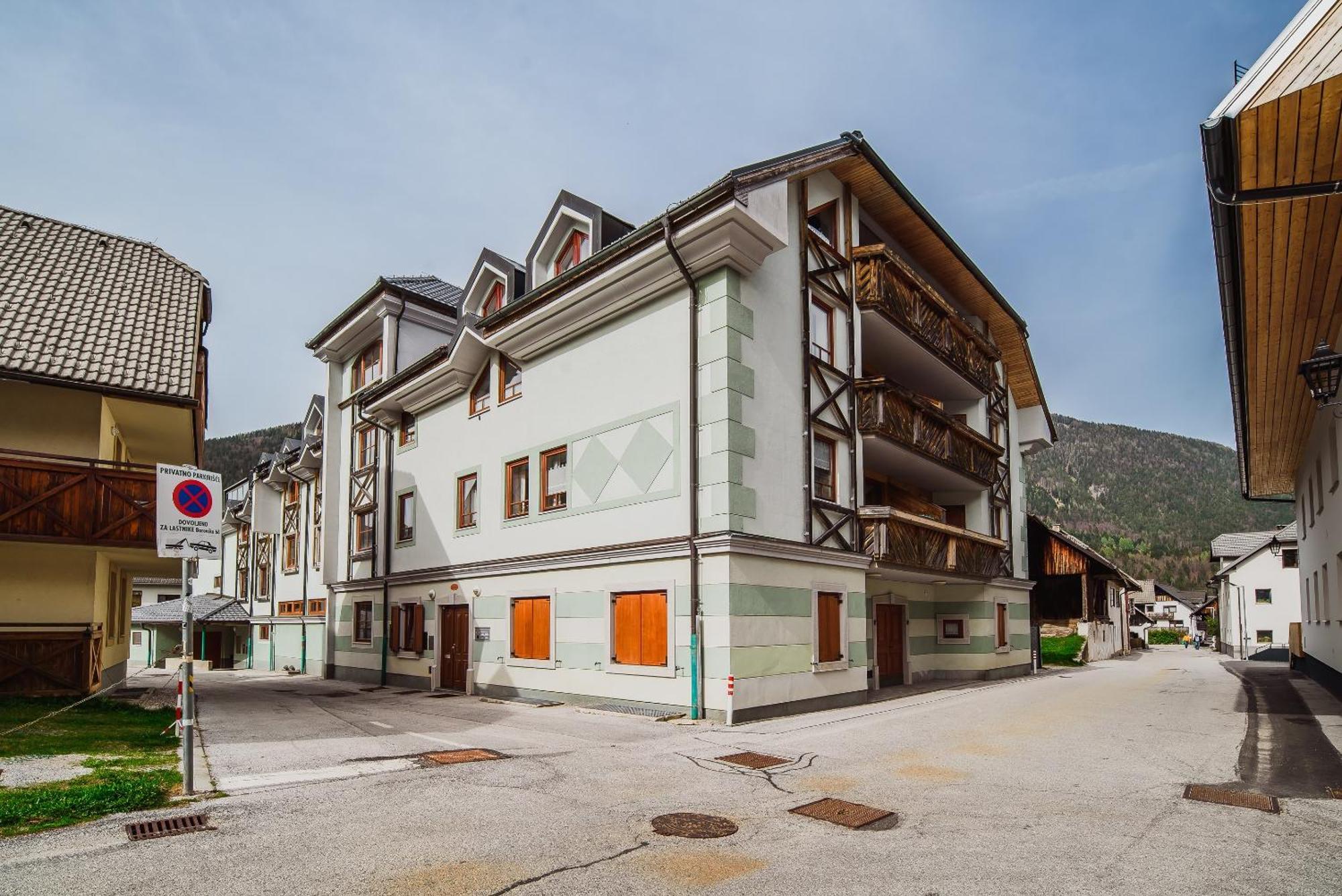 Apartments Slavec With Free Onsite Parking Краньска Гора Номер фото